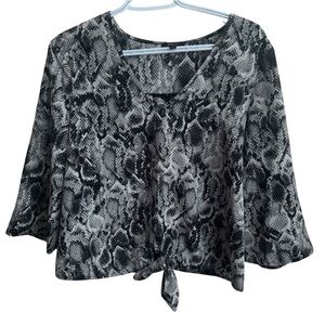 Snakeskin Print Front Tie Blouse Women’s Size Medium | V-Neck Trendy Chic Top